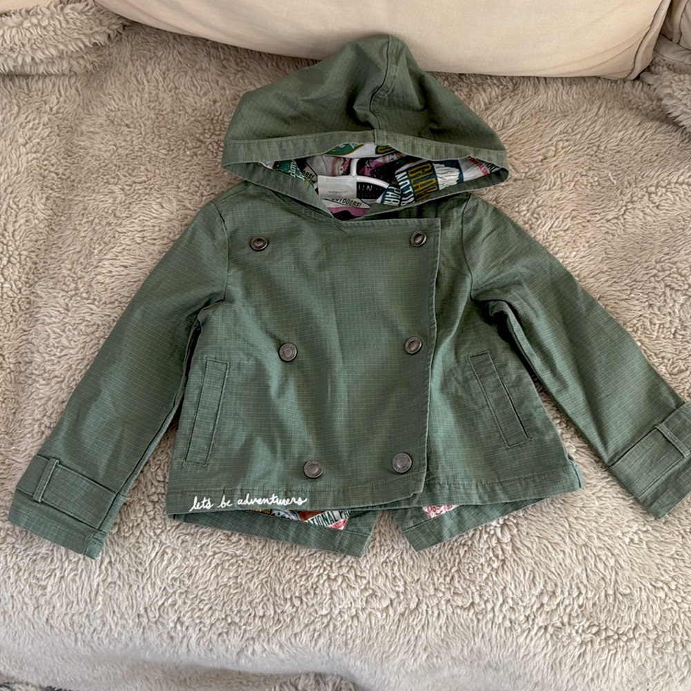 Realllly cute lightweight GIRLS’ jacket - size 3T